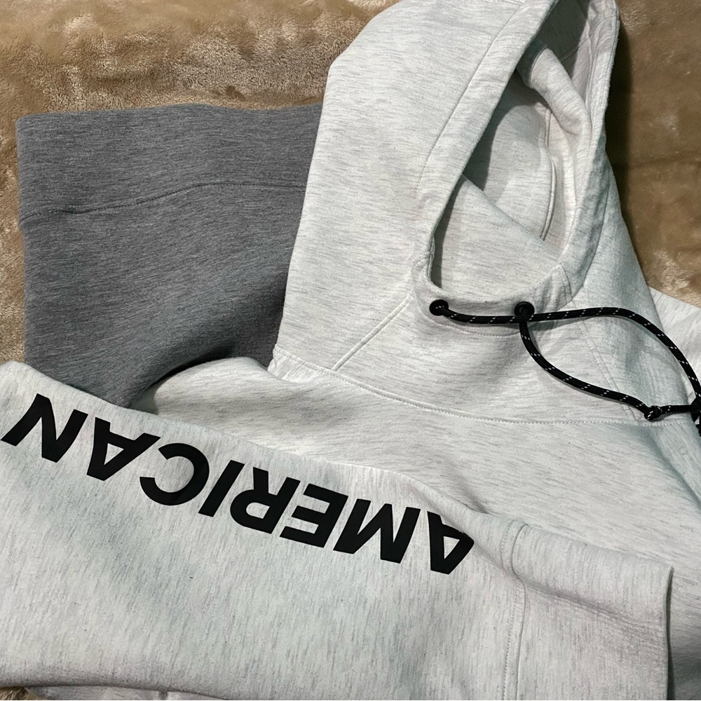 Men’s American Eagle Hoodie Sweater